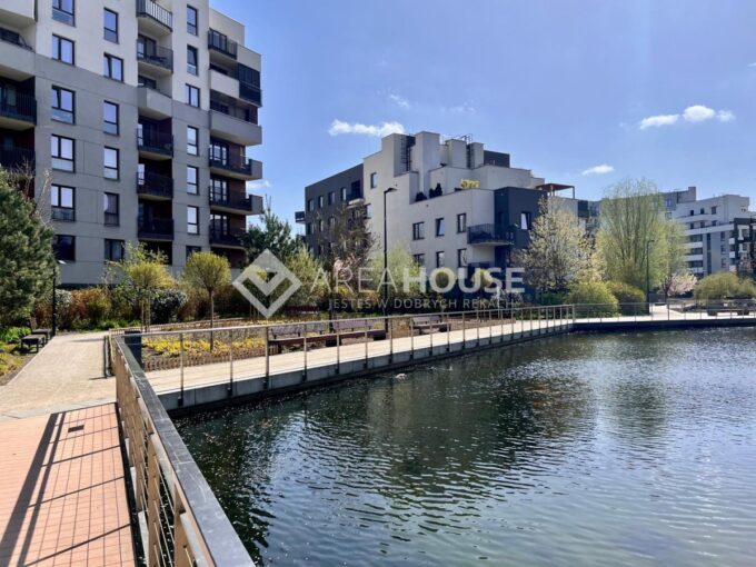 Przytulne 32 m² na strzeżonym osiedlu ze stawem