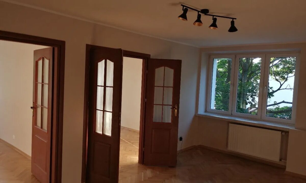 232295_3.jpg