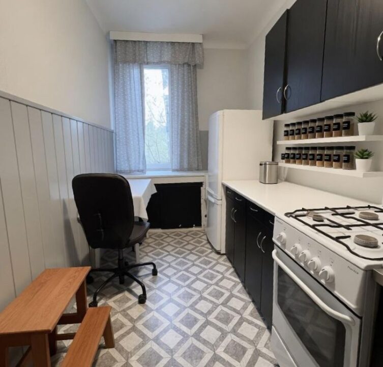240064_3.jpg