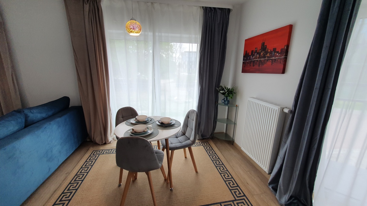 246439_3