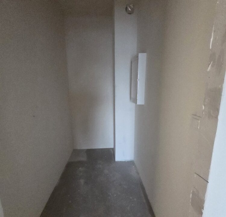 249230_3