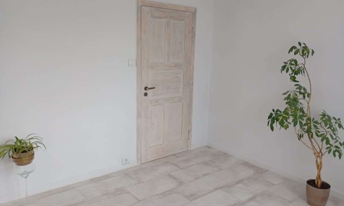 244730_3