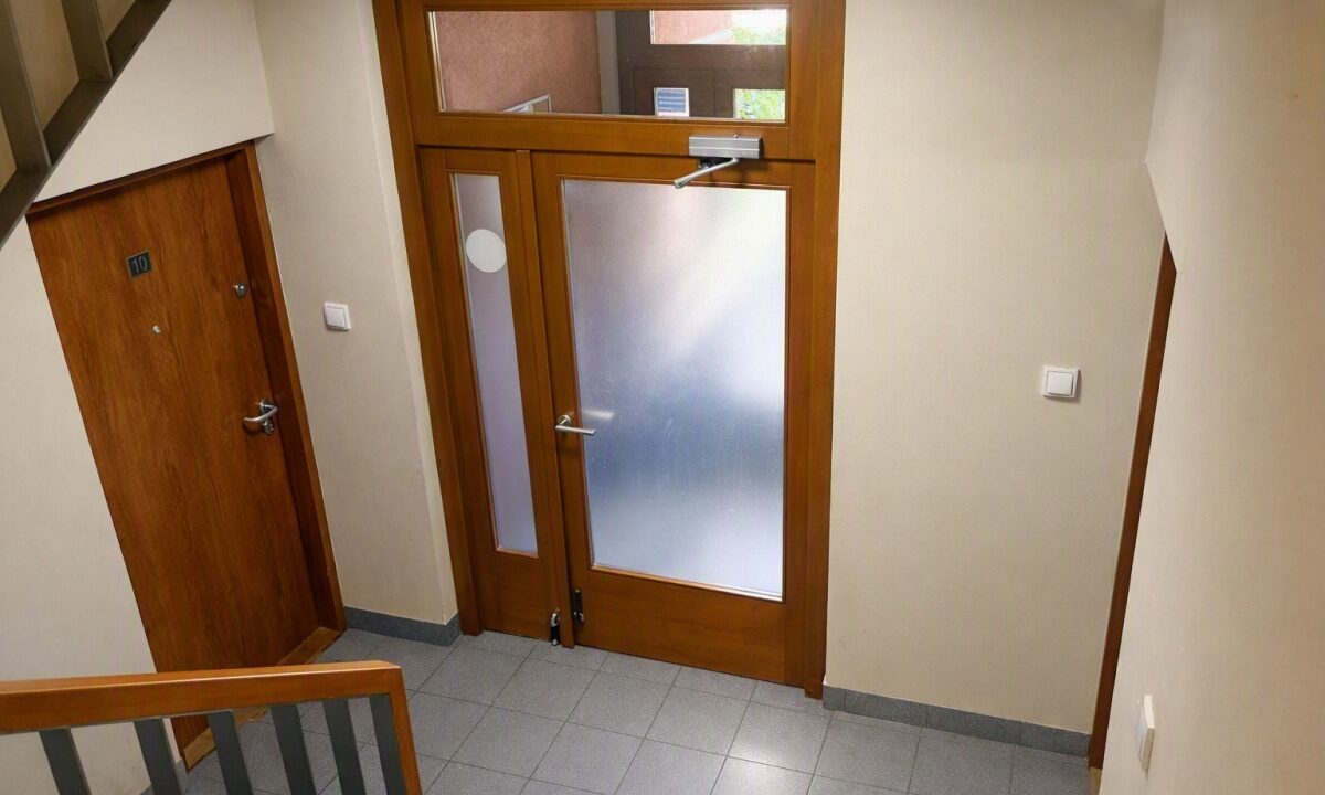 254589_3