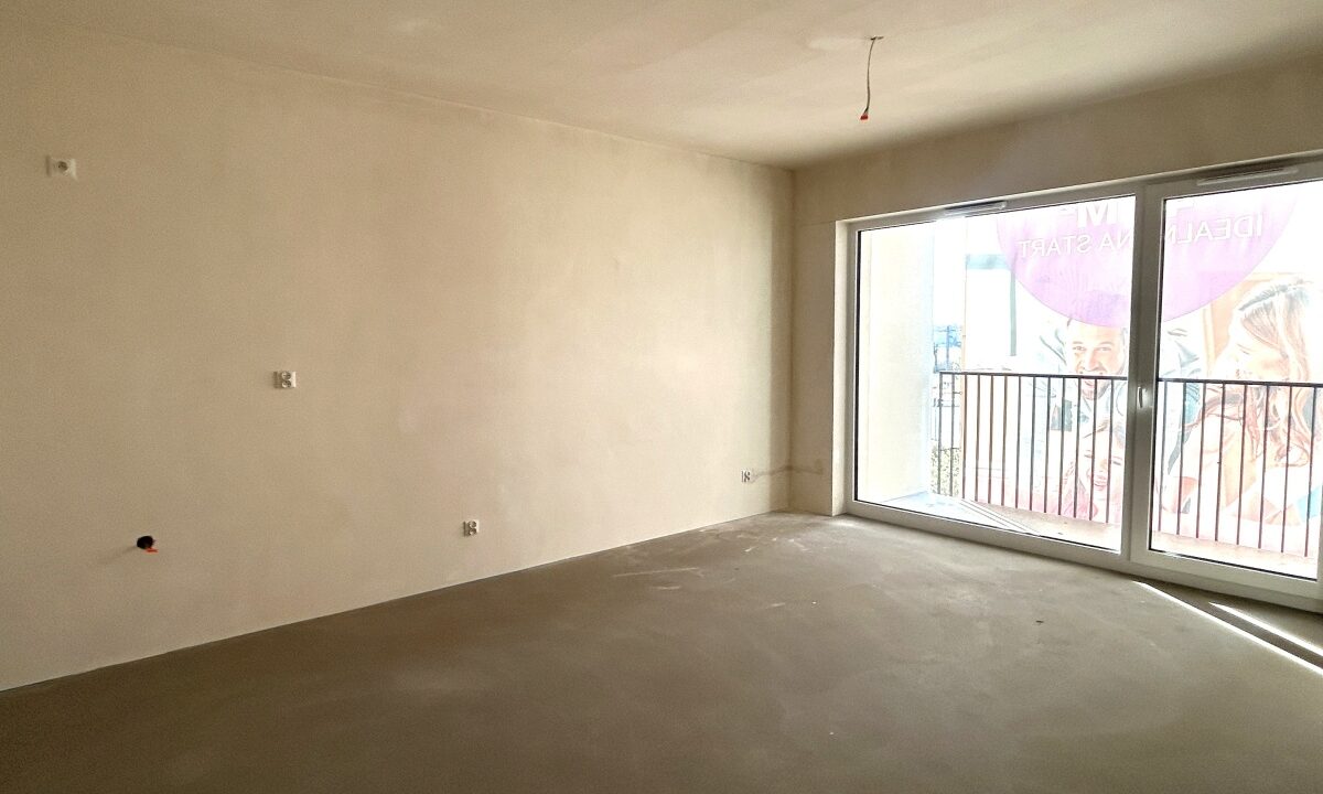 258451_3